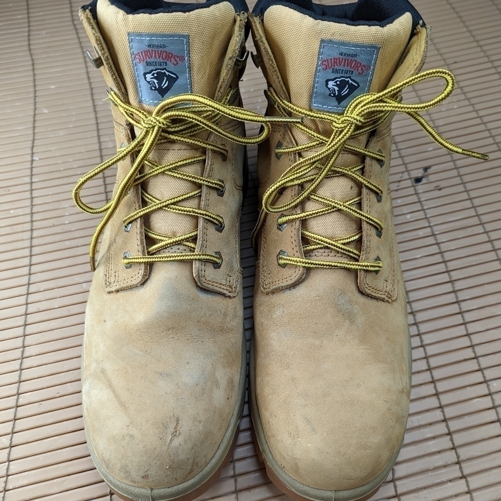 Herman Survivors Steel Toe Waterproof Work Boots wheat leather lug sole Paracord
